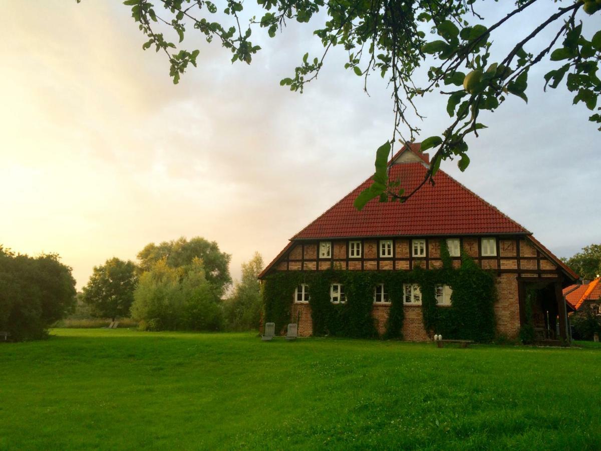 פלדברג Landhaus Schoenhof מראה חיצוני תמונה